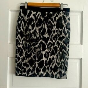 Size Small animal print skirt Rachel Roy